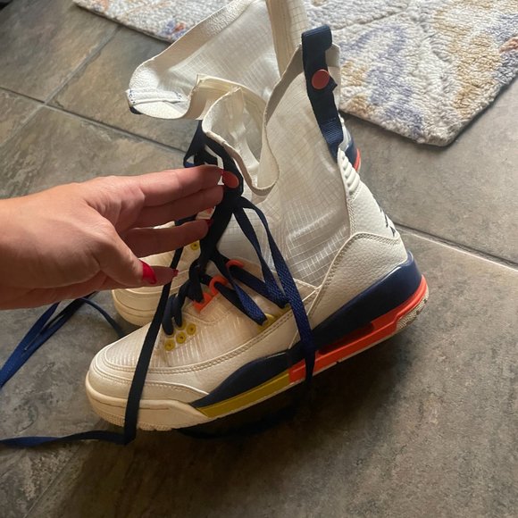 Women's Air Jordan 3 RTR EXP Lite 'Sail Blue Void' Sneaker - Picture 8 of 8